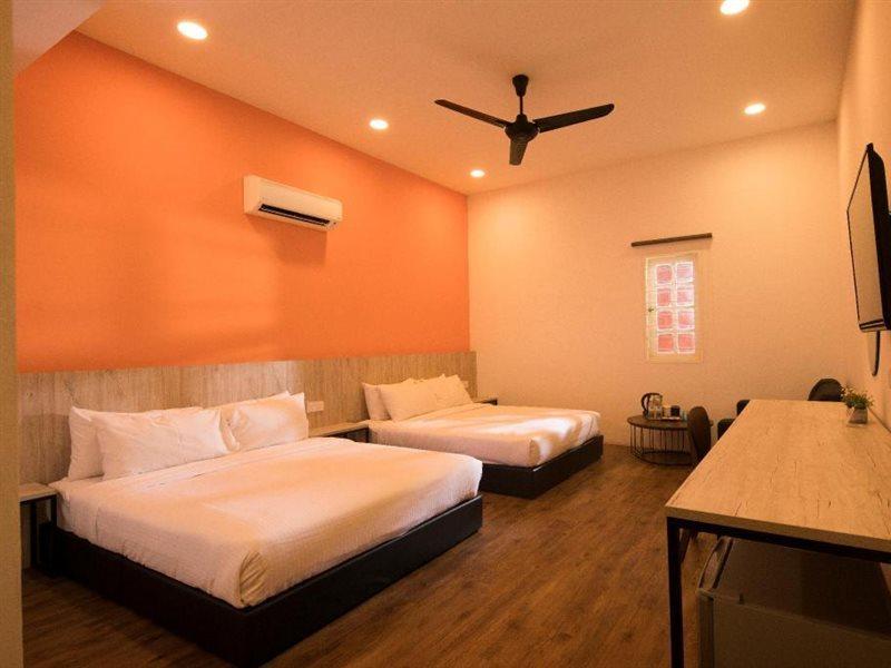 The Wood Boutique Hotel Muar Exteriör bild