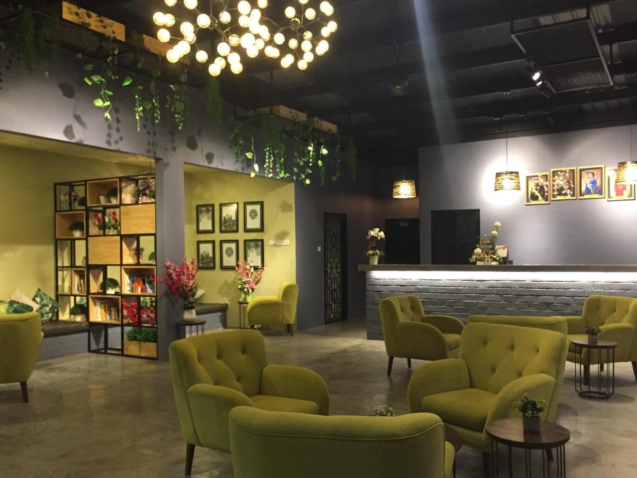The Wood Boutique Hotel Muar Exteriör bild