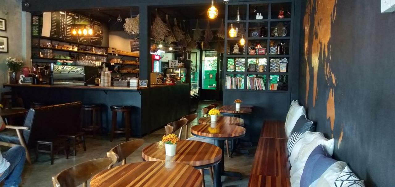 The Wood Boutique Hotel Muar Exteriör bild