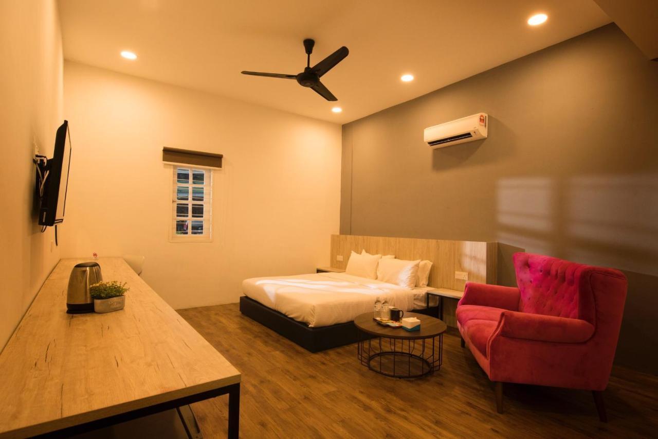 The Wood Boutique Hotel Muar Exteriör bild