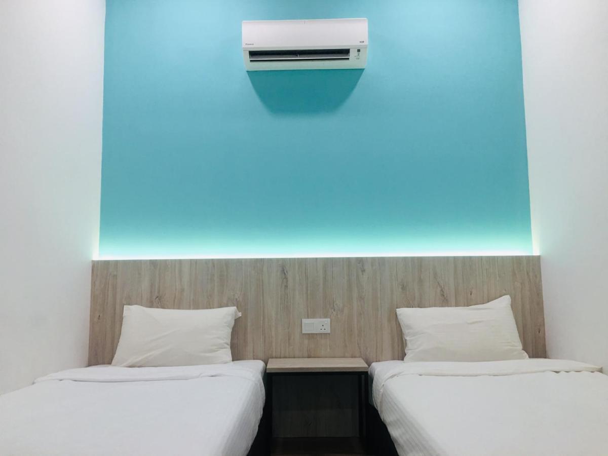 The Wood Boutique Hotel Muar Exteriör bild